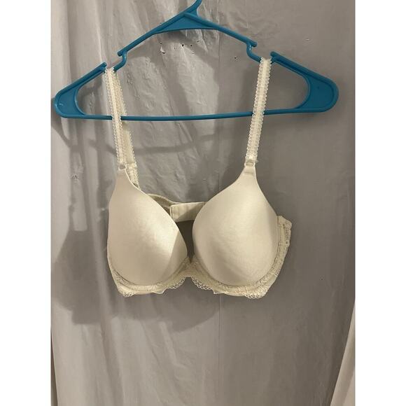 Wacoal Other - Wacoal White Lace Trim Padded Underwire Bra Sz 34d